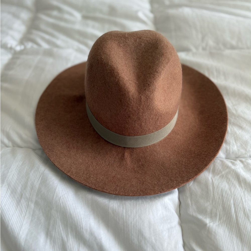 Women’s 100% Wool Hat